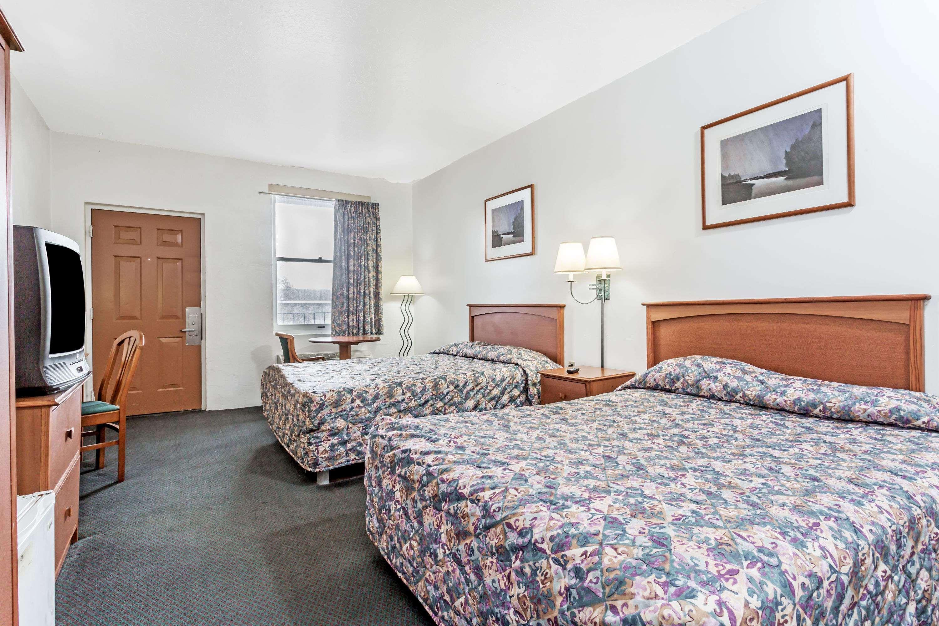 Americas Best Value Inn Wendover Eksteriør bilde